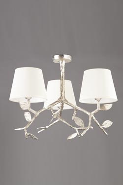Flora 3-light chandelier in silvered bronze. Objet insolite. 