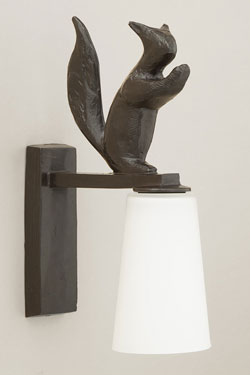Edy outdoor lantern wall lamp with squirrel. Objet insolite. 