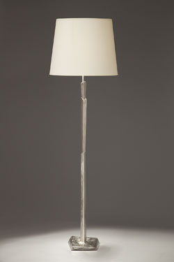 Cubist nickel floor lamp with satin finish and white lampshade. Objet insolite. 
