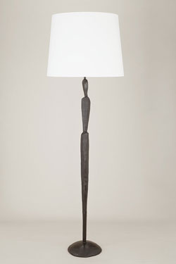Jude contemporary floor lamp in black patina bronze. Objet insolite. 
