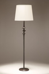 Lampadaire Mancha pied en bronze massif noir patiné. Objet insolite. Lampadaire Mancha pied en bronze massif noir patiné. Objet insolite.