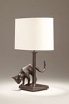 Lampe de table Chat en bronze noir patiné. Objet insolite. 