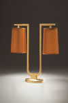 Lampe de table pied en U, 2 abat-jour en taffetas caramel Gustave. Objet insolite. 