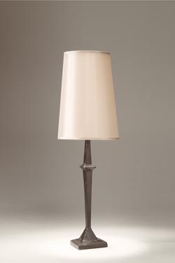 Adam thin table lamp in patinated black bronze. Objet insolite. 