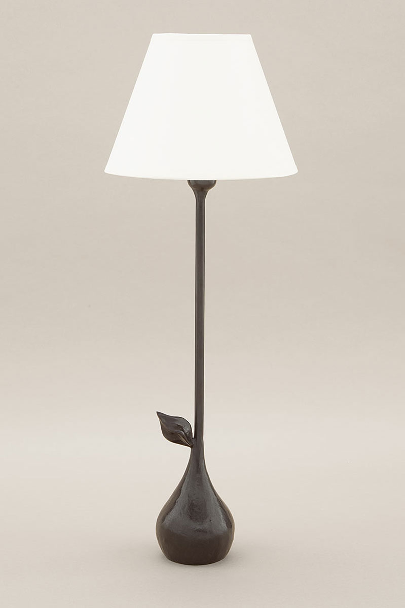 Clara table lamp in patinated bronze. Objet insolite. 