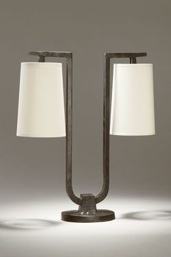Gustave solid bronze 2-light U-shaped table lamp. Objet insolite. 