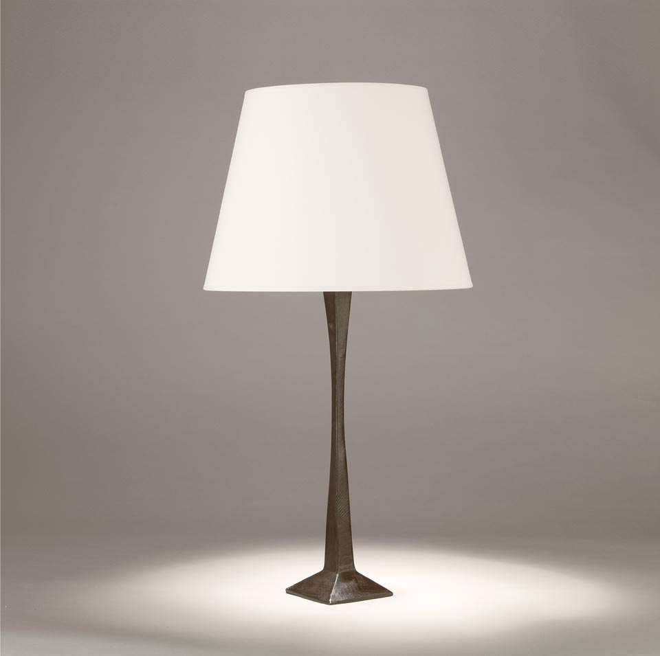 Ines table lamp in black patinated bronze. Objet insolite. 