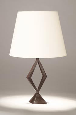 Maya black patinated bronze lamp. Objet insolite. 