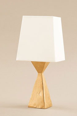 Pablito small geometric table lamp in gilt bronze. Objet insolite. 