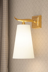 Gilded solid bronze wall lamp Fuso large. Objet insolite. 