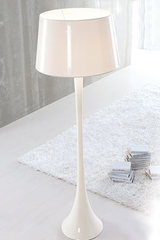 Conic Gloss Branco lampadaire. Paulo Coelho. Conic Gloss Branco lampadaire. Paulo Coelho.