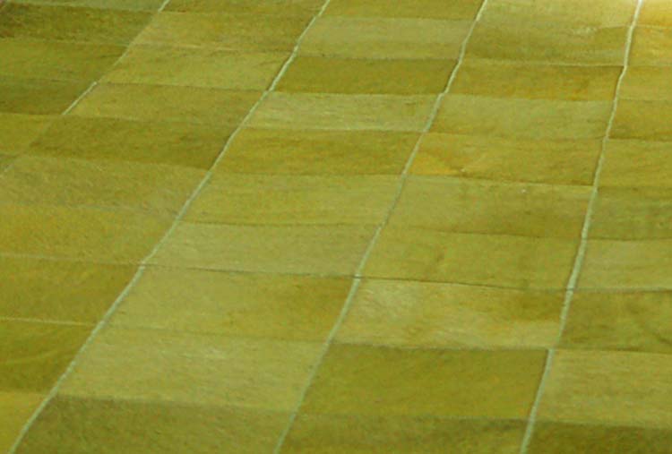 Tapis Vert Anis En Peau De Vache Patchwork De Carrés De Peau De 15cm