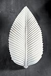 Charme 1380 white plaster wall light, leaf-shaped. Sedap. 