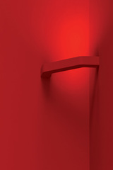 Red wall lamp 90 ° paperclip in raw plaster. Sedap. Red wall lamp 90 ° paperclip in raw plaster. Sedap.