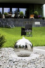 Fontaine jardin design sphère inox 40cm. Seliger. Fontaine jardin design sphère inox 40cm. Seliger.