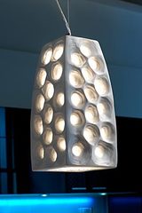 Ares suspension céramique blanche intérieur doré. Munari par Stylnove Ceramiche. Ares suspension céramique blanche intérieur doré. Munari par Stylnove Ceramiche.