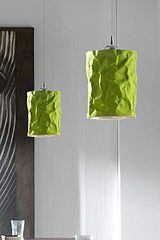 Crespa suspension cylindrique aspect froissé verte petit modèle. Munari par Stylnove Ceramiche. Crespa suspension cylindrique aspect froissé verte petit modèle. Munari par Stylnove Ceramiche.