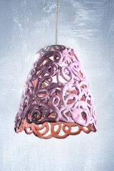 Suspension conique lilas . Munari par Stylnove Ceramiche. 
