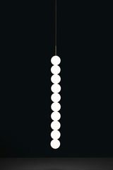 Abacus suspension boulier 10 boules en verre opale blanc. Terzani. Abacus suspension boulier 10 boules en verre opale blanc. Terzani.