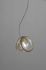 Pug suspension une lumière en laiton et verre transparent. Terzani. Pug suspension une lumière en laiton et verre transparent. Terzani.