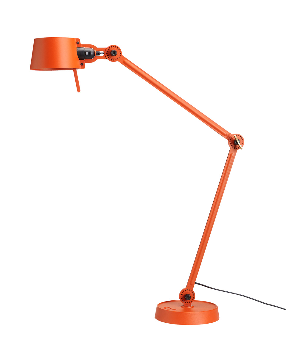 Lampe de bureau avec deux bras, en métal orange Bolt Desk . Tonone. 