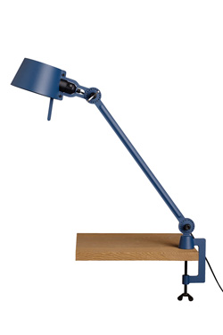 Lampe de bureau bleue en acier grainé à pince-étau Bolt Desk. Tonone. 