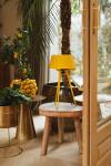 Lampe de table trépied jaune Bella. Tonone.