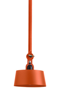 Plafonnier en acier grainé orange Bolt à un bras et attache verticale . Tonone. 