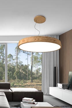 WoodLED suspension ronde en chêne 120cm. Trilum. 