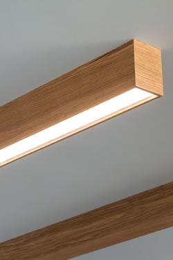 WoodLED Linus rectangular oak ceiling lamp 110cm. Trilum. 