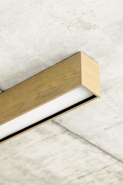 WoodLED Linus rectangular oak ceiling lamp 110cm. Trilum. 