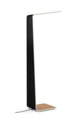 Lampadaire en chêne et noir Led2 . TUNTO. Lampadaire en chêne et noir Led2 . TUNTO.