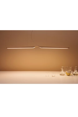 Swan oak wing pendant lamp. TUNTO. 