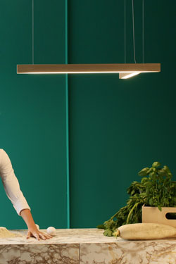 LED40 contemporary L-shaped pendant lamp. TUNTO. 