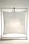 KR ZEN lampe carrée grand modèle en métal noir. Vicky Weiler. KR ZEN lampe carrée grand modèle en métal noir. Vicky Weiler.