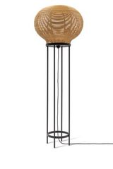 Wadu grand lampadaire en rotin naturel. Vincent Sheppard. Wadu grand lampadaire en rotin naturel. Vincent Sheppard.