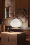 Grande lampe de table Spirit en verre de Murano soufflé bouche blanc brillant . Vistosi. 