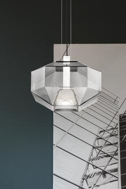 Geometrical pendant in clear glass Stone. Vistosi. 