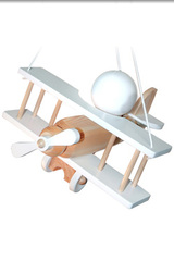 Avion suspension en bois naturel et laqué blanc. Waldi Leuchten. Avion suspension en bois naturel et laqué blanc. Waldi Leuchten.