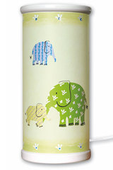 Eléphant vert Designers Guild lampe . Waldi Leuchten. Eléphant vert Designers Guild lampe . Waldi Leuchten.