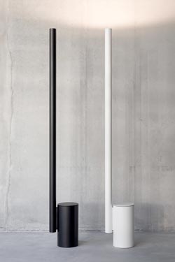 Alto minimalist floor lamp indirect lighting white. Watsberg. 